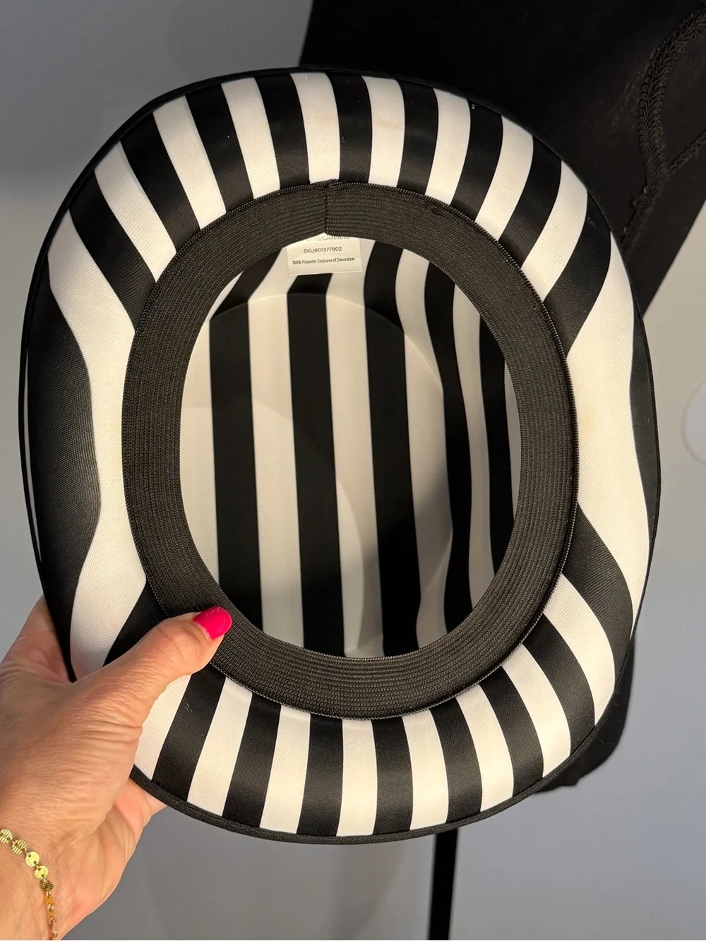 Circus Ring Leader Mad Hatter Halloween Clown Black & White Costume Top Hat